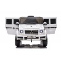 Véhicule électrique blanc MERCEDES BENZ G500